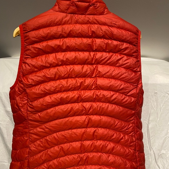 Patagonia Womens Puffer Vest XL Bright Red - Picture 2 of 4